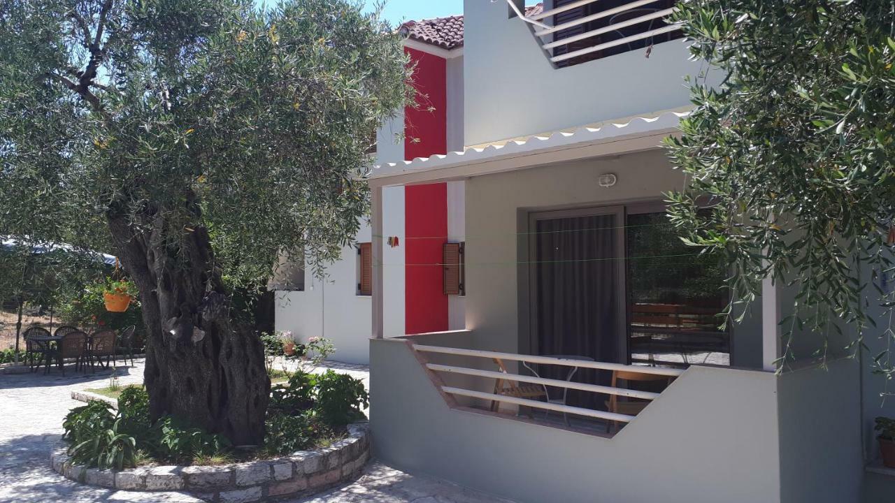 Sivota Apartments Parthenia Luaran gambar