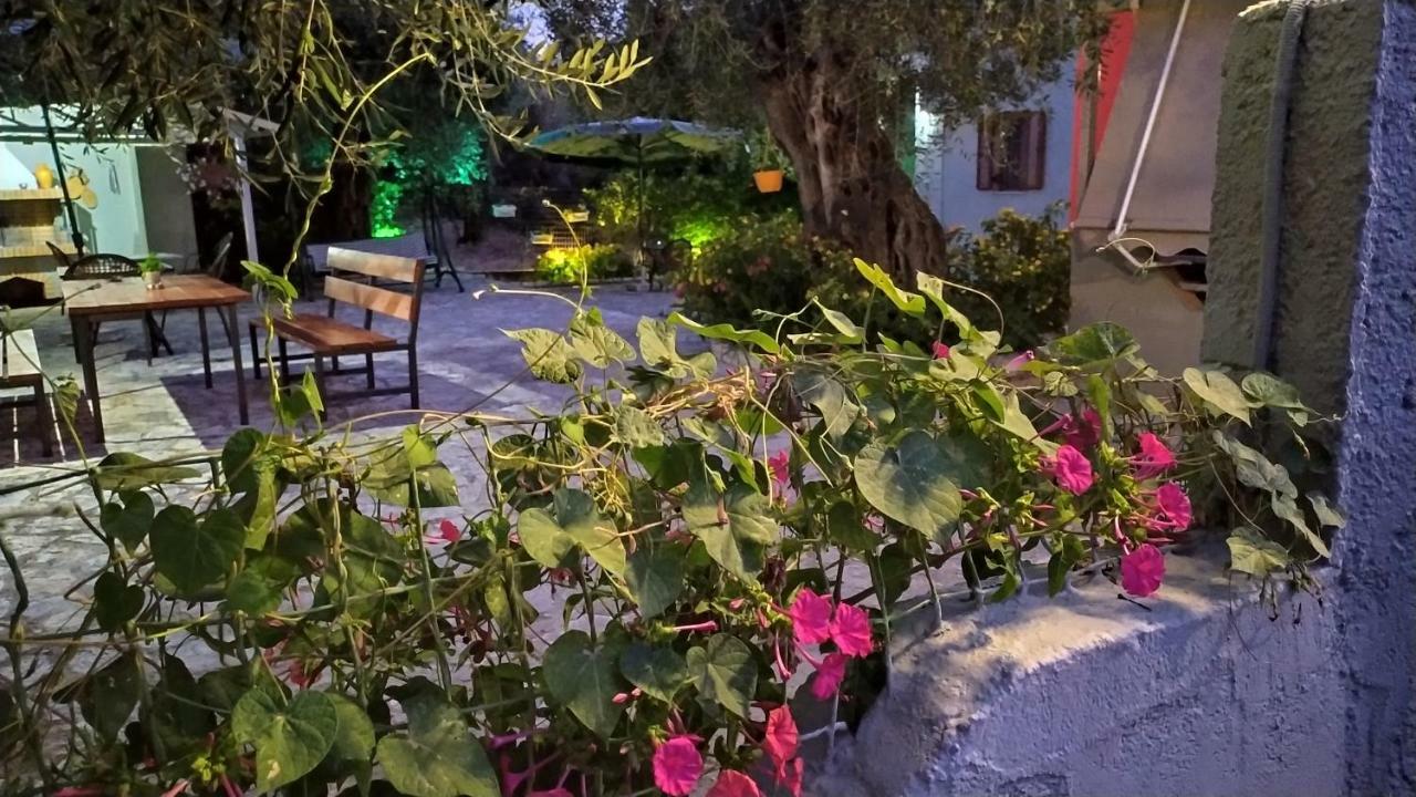 Sivota Apartments Parthenia Luaran gambar